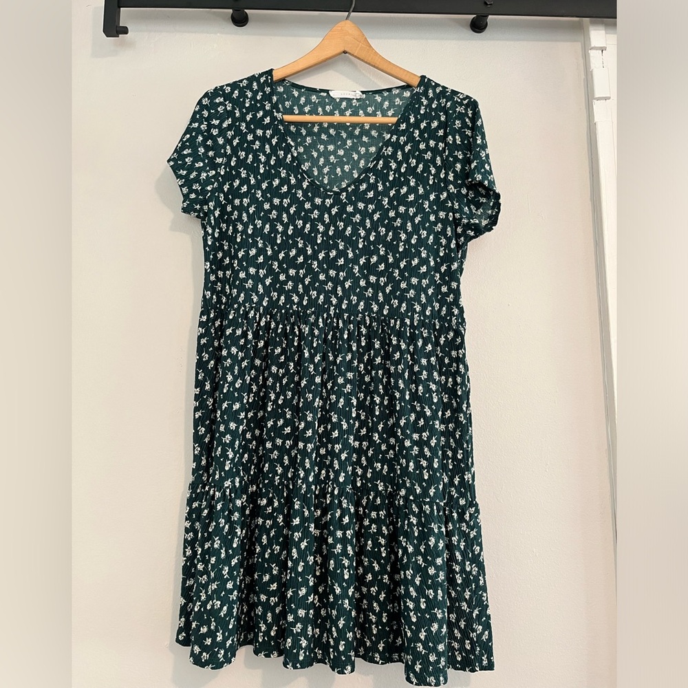LUSH green & white floral, short-sleeve baby doll dress. Size M. Worn once.